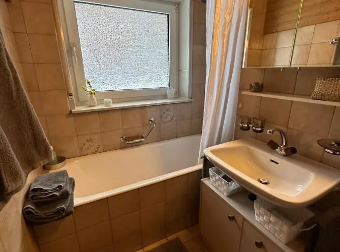 Appartement Dachwohnung Mit Charme Im Haus Luchre, *