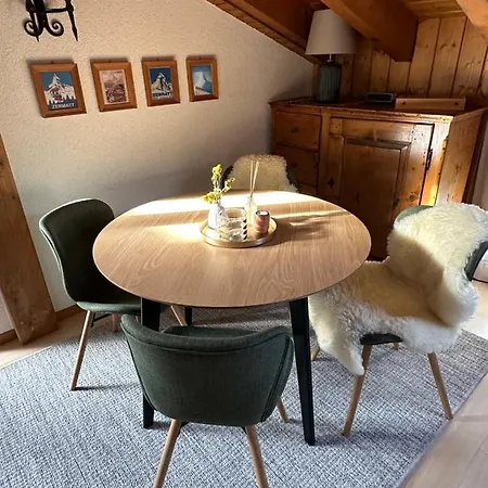 Dachwohnung Mit Charme Im Haus Luchre, דירה