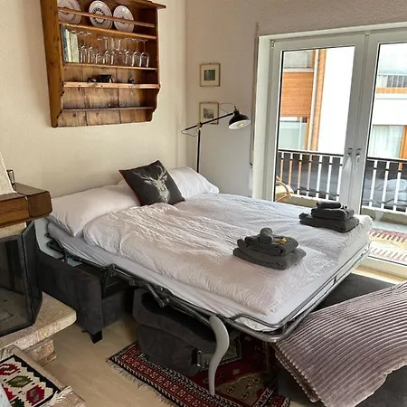 Dachwohnung Mit Charme Im Haus Luchre, * צרמט